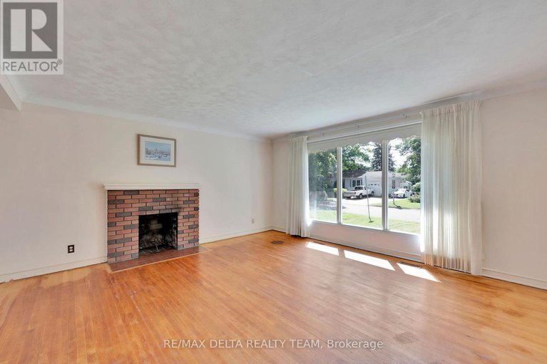 28633834/2243-miramichi-street/kenson-park/ottawa/ontario/K2C0Z1_10
