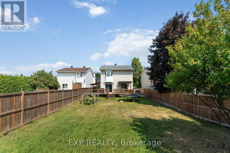 28744348/1762-sunview-drive/orleanssunridge/ottawa/ontario/K1C5B2_45