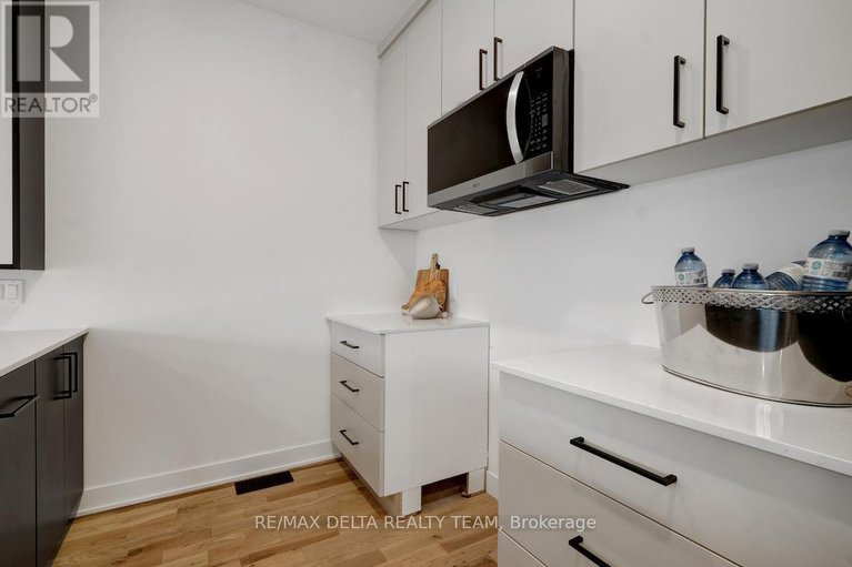 28790406/10-vicky-court/clarencerockland-twp/clarence-rockland/ontario/K0A2A0_20