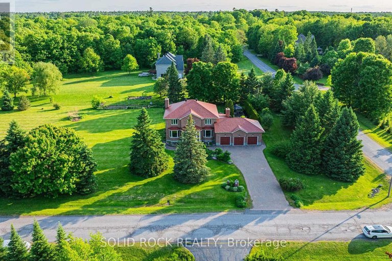 28411902/42-marchbrook-circle/rural-kanata-central/ottawa/ontario/K2W1A1_2