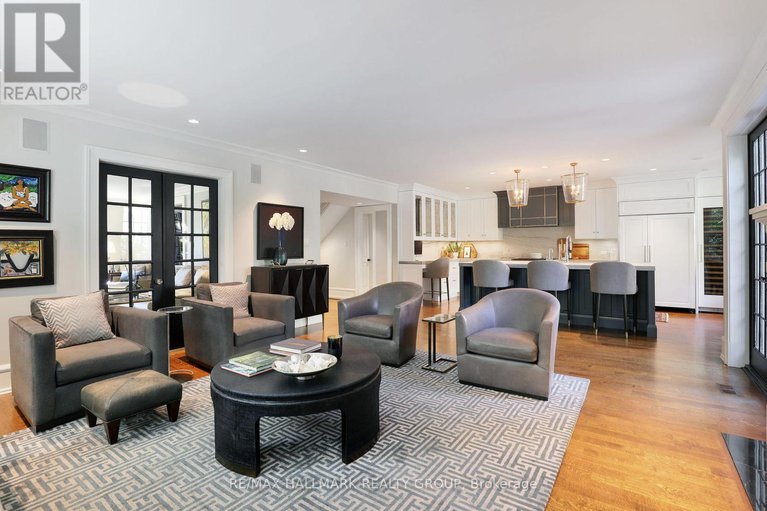 29403866/525-piccadilly-avenue/ottawa-west/ottawa/ontario/K1Y0H7_10