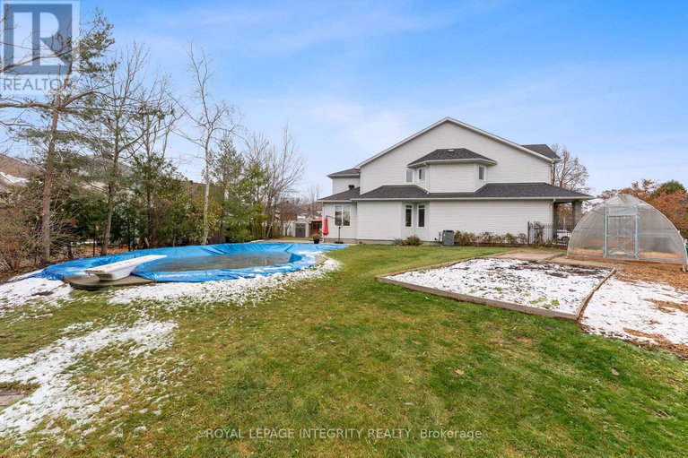 29145145/607-devonwood-circle/blossom-parkkemp-parkfindlay-creek/ottawa/ontario/K1T4E6_45