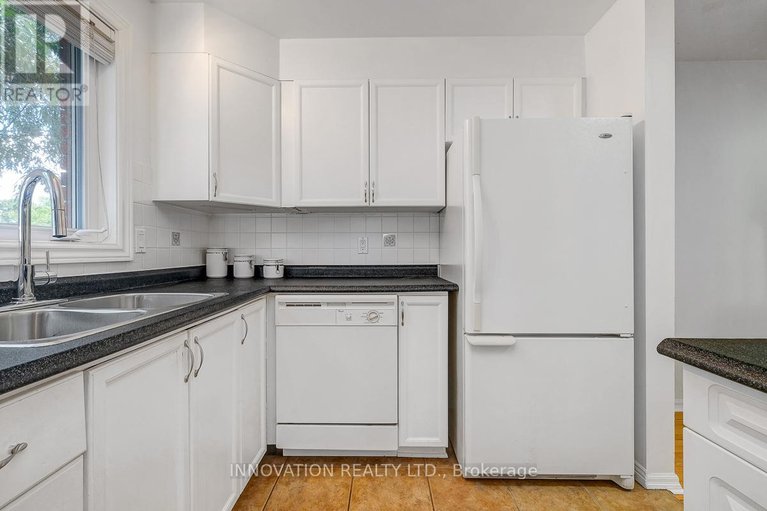 28644741/1645-du-sommet-place/chateauneuf/ottawa/ontario/K1C4Z9_18