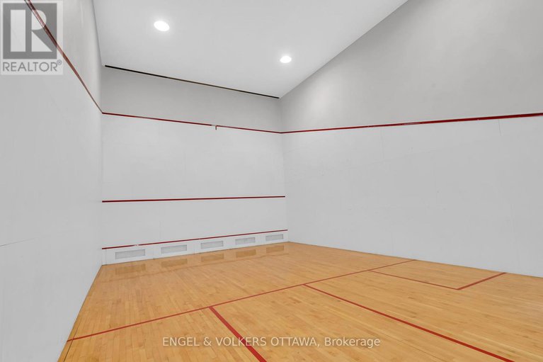 28971106/1604-545-st-laurent-boulevard/viscount-alexander-park/ottawa/ontario/K1K4H9_36