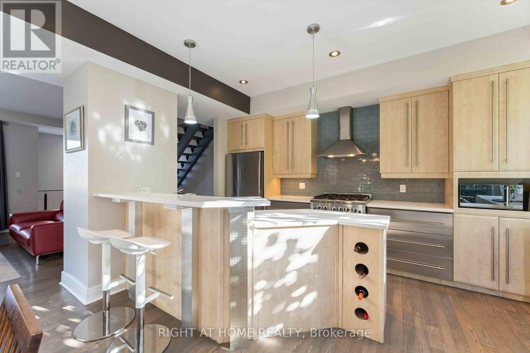 29397114/110-little-london-private/lower-town/ottawa/ontario/K1N0A5_7