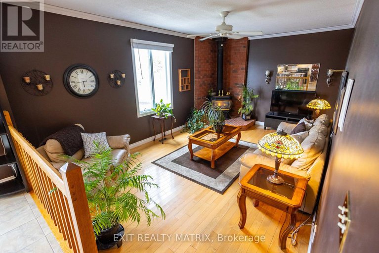 28213004/124-menard-street/embrun/russell/ontario/K0A1W1_16