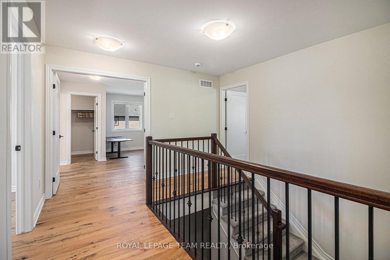28929562/486-central-park-boulevard/village-of-russell/russell/ontario/K4R0C7_18