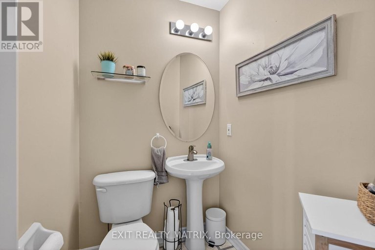 29656058/292-stiver-street/village-of-russell/russell/ontario/K4R1G8_5