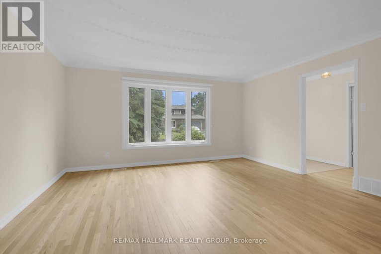 29130977/30-brodeur-crescent/katimavik/ottawa/ontario/K2L1Z3_5