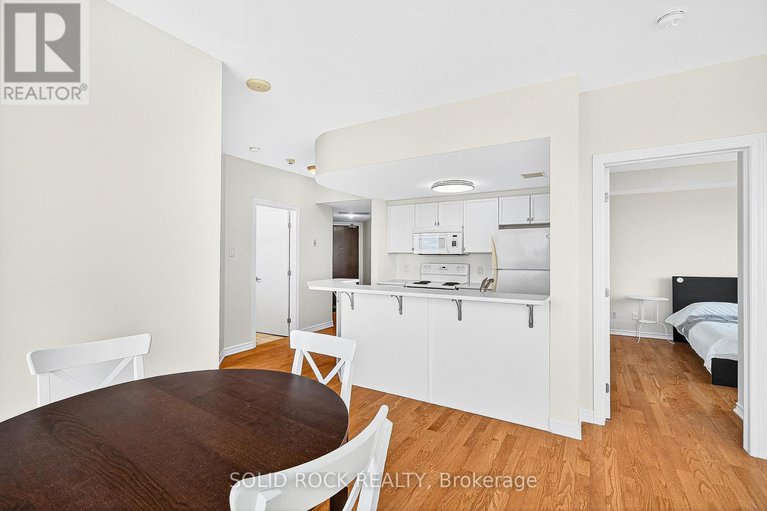 28611575/1908-200-rideau-street/sandy-hill/ottawa/ontario/K1N5Y1_17