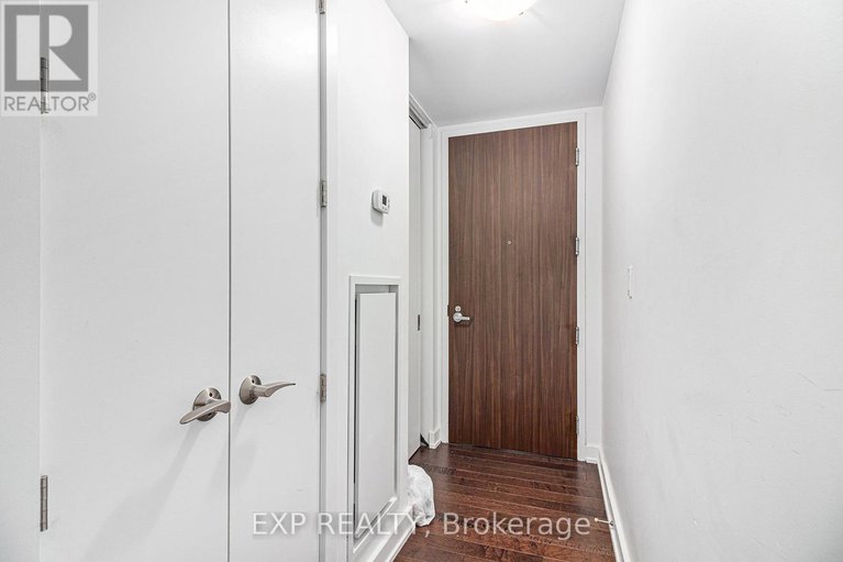 28427863/507-111-champagne-avenue/west-centre-town/ottawa/ontario/K1S5V3_2