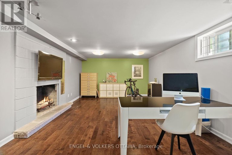 28637797/1175-bonnie-crescent/copeland-park/ottawa/ontario/K2C1Z7_27