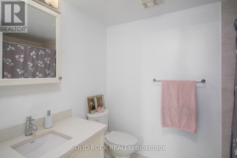 29226896/502-242-rideau-street/sandy-hill/ottawa/ontario/K1N0B7_18