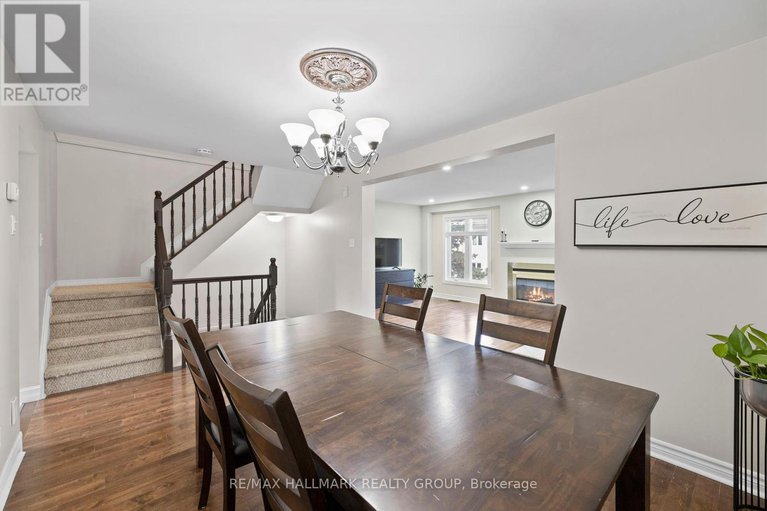28870743/1951-ashmont-street/chapel-hill/ottawa/ontario/K1C7B9_8