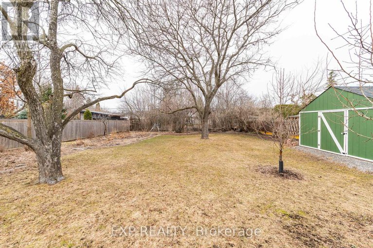 29624892/1592-apeldoorn-avenue/carleton-heights/ottawa/ontario/K2C1V5_35