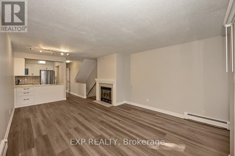 29666454/45-crispin-private/manor-park/ottawa/ontario/K1K2T7_12