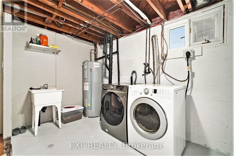 28811439/1954-rosebella-avenue/blossom-parkleitrim/ottawa/ontario/K1T1G7_30