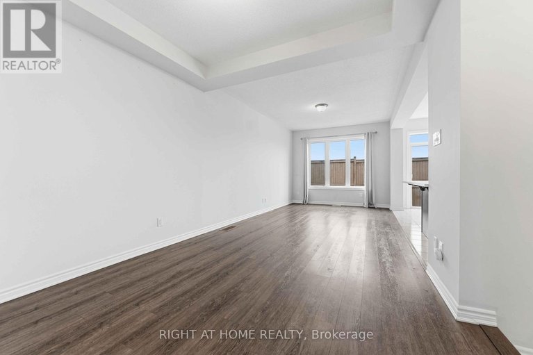 29608682/404-edgevalley-court/stittsville-north/ottawa/ontario/K2S2R3_6