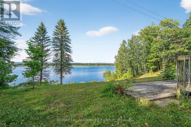 28812451/3855-old-highway-17/clarencerockland-twp/clarence-rockland/ontario/K4K1W2_34