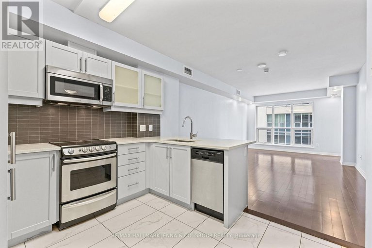 28292069/1306-195-besserer-street/sandy-hill/ottawa/ontario/K1N0B6_3