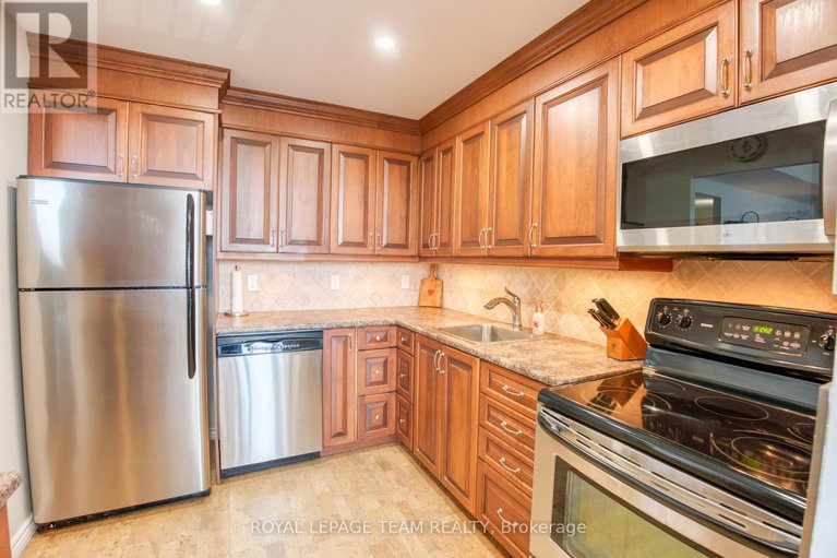 28874656/2006-1195-richmond-road/woodroffe/ottawa/ontario/K2B8E4_19