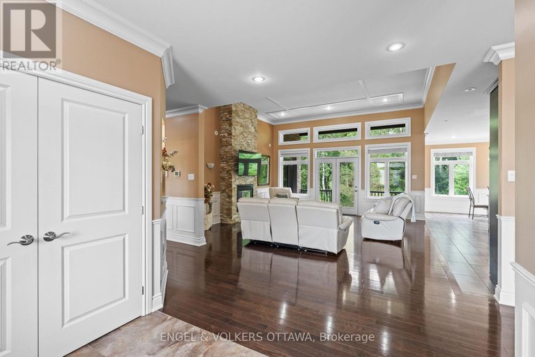 28819198/7510-village-centre-place/osgoode-twp-north-of-reg-rd-6/ottawa/ontario/K4P0C8_6