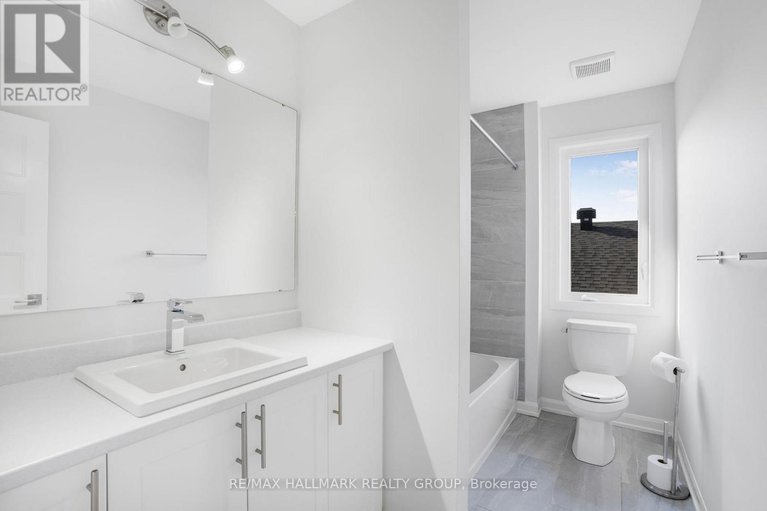 28764094/364-sterling-avenue/town-of-rockland/clarence-rockland/ontario/K4K0L4_18