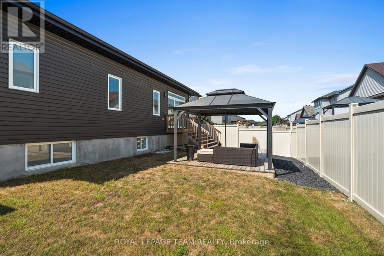 28752380/14-granite-street/clarencerockland-twp/clarence-rockland/ontario/K4K0J2_43