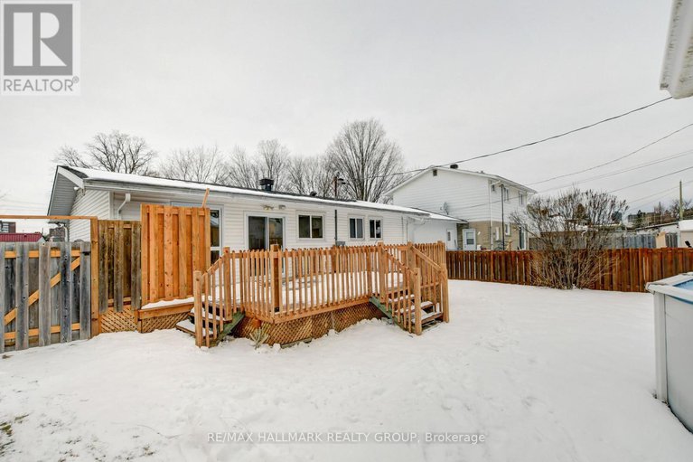 29245536/2223-martha-avenue/hawthorne-meadows/ottawa/ontario/K1G1K8_21