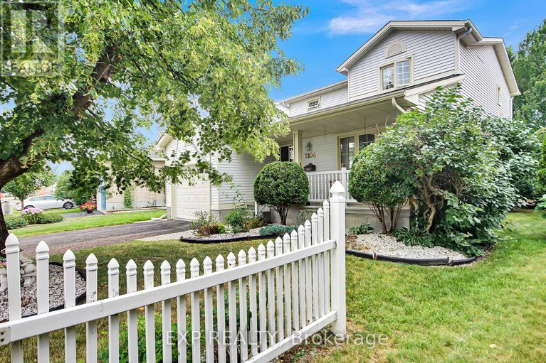 28705639/2104-gardenway-drive/fallingbrookgardenway-south/ottawa/ontario/K4A3K2_2