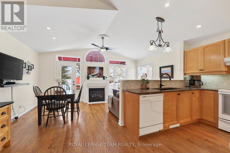 29403443/81-waterthrush-crescent/bridlewood/ottawa/ontario/K2M2V1_15