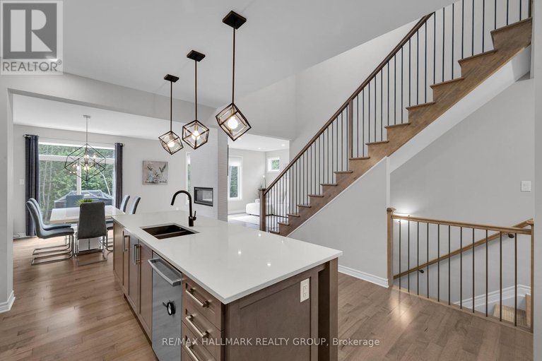 28498847/215-blackhorse-drive/north-grenville-twp-kemptville-south/north-grenville/ontario/K0G1J0_12