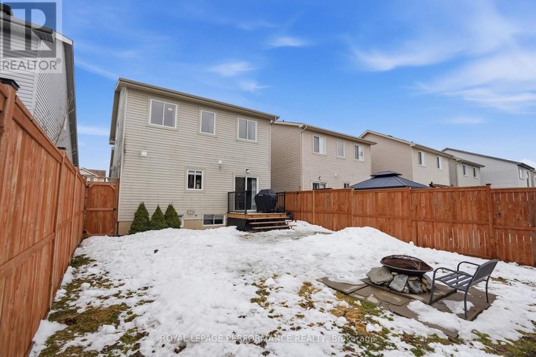 29550291/420-crystal-court/town-of-rockland/clarence-rockland/ontario/K4K0A1_28