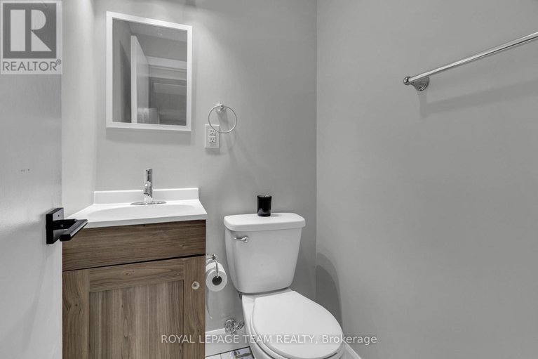 28363169/638-coronation-avenue/riverview-park/ottawa/ontario/K1G0M5_29