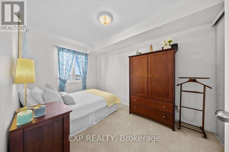 29297789/307-1931-st-joseph-boulevard/convent-glen-south/ottawa/ontario/K1C0A3_9