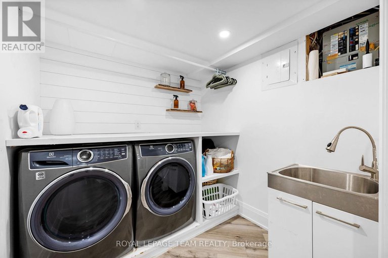 29651251/185-lacroix-avenue/bilberry-creekqueenswood-heights/ottawa/ontario/K1E1K2_41