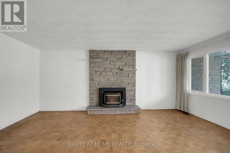 28631481/2257-prospect-avenue/alta-vista/ottawa/ontario/K1H7G2_5
