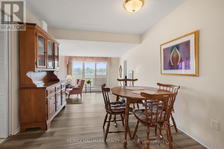 28749061/602-1081-ambleside-drive/woodroffe/ottawa/ontario/K2B8C8_5