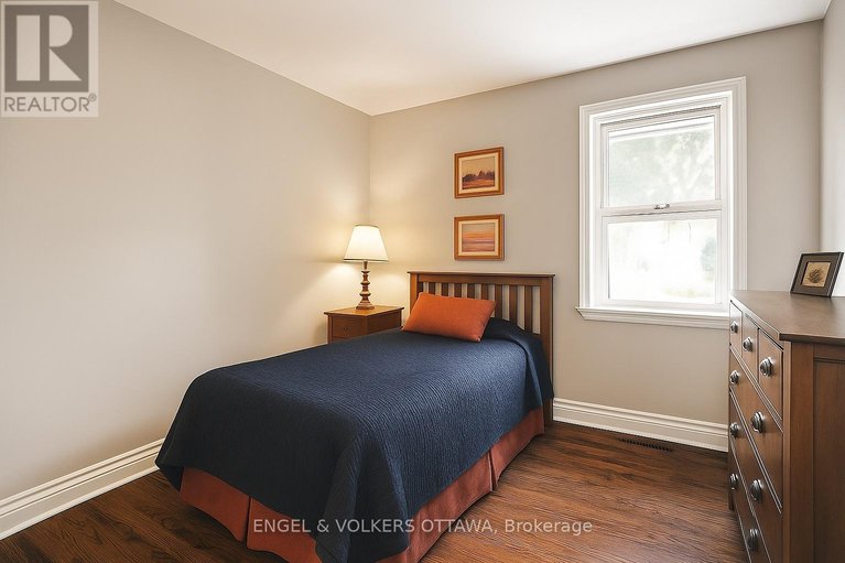 29452050/1278-cheverton-avenue/alta-vista/ottawa/ontario/K1H7P6_17