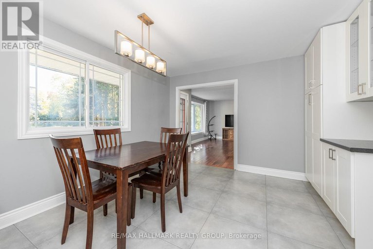 29013093/404-bouchard-street/russell-twp/russell/ontario/K4R1E5_10