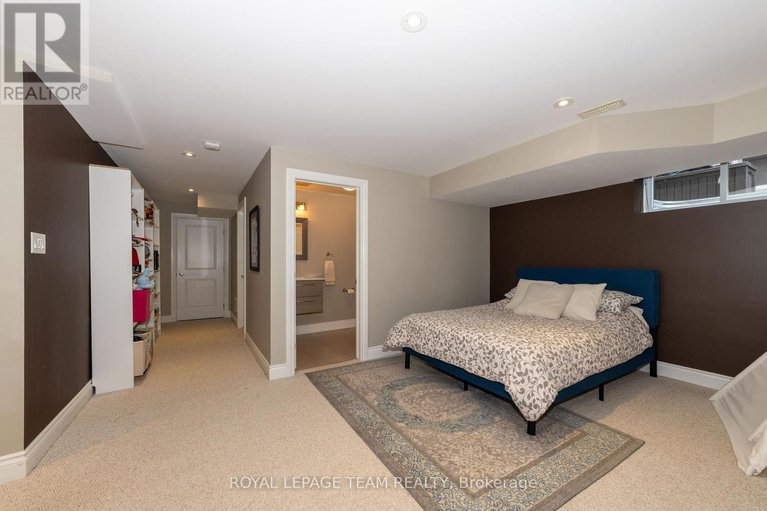 28836024/204-ancaster-avenue/woodroffe/ottawa/ontario/K2B5B3_27