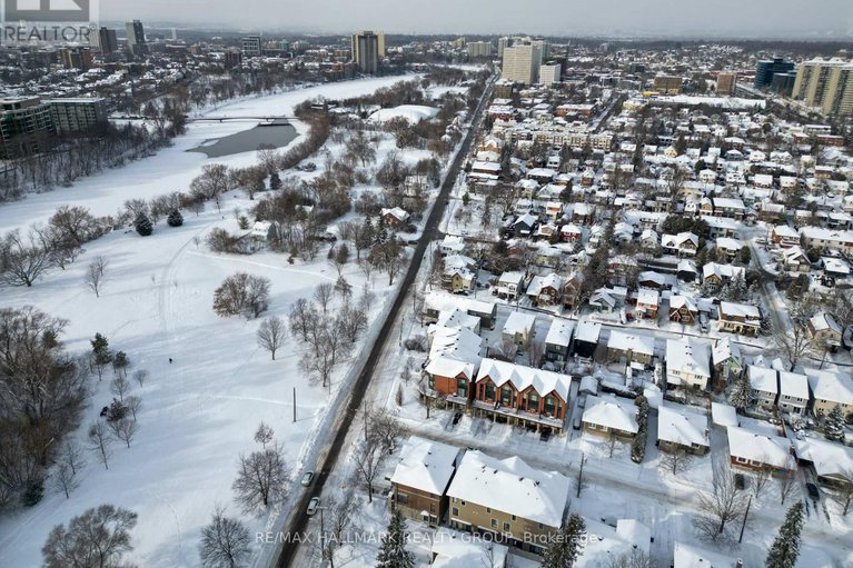 29303605/1111-north-river-road/overbrook/ottawa/ontario/K1K3W2_43