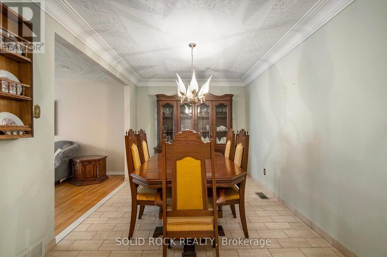 29029576/7-conover-street/manordale/ottawa/ontario/K2G0Z2_7