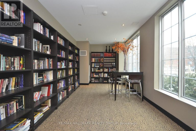 28506551/209-138-somerset-street-w/ottawa-centregolden-triangle/ottawa/ontario/K2P0A3_5