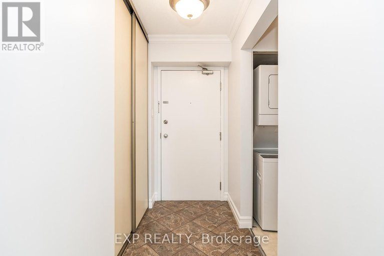28936753/317-270-brittany-drive/viscount-alexander-park/ottawa/ontario/K1K4M3_2