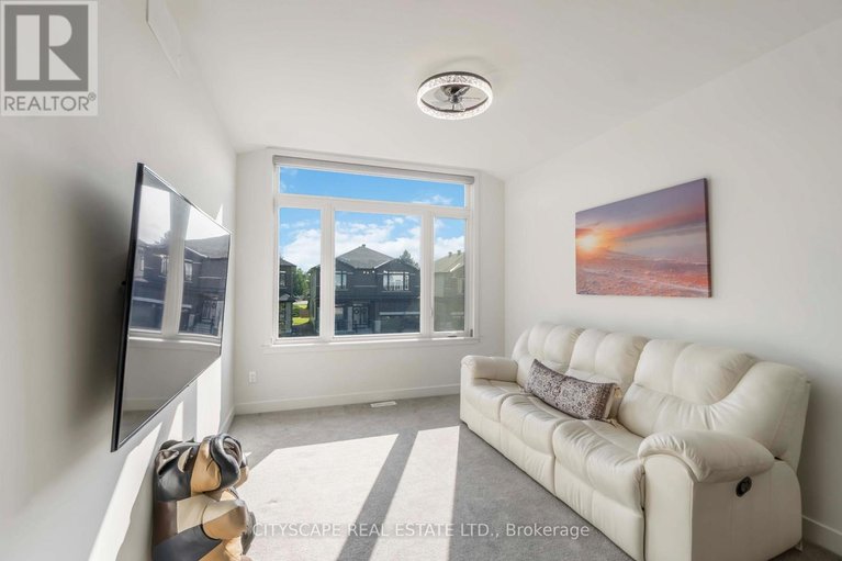 29634385/617-kenabeek-terrace/riverside-southgloucester-glen/ottawa/ontario/K4M0B3_14