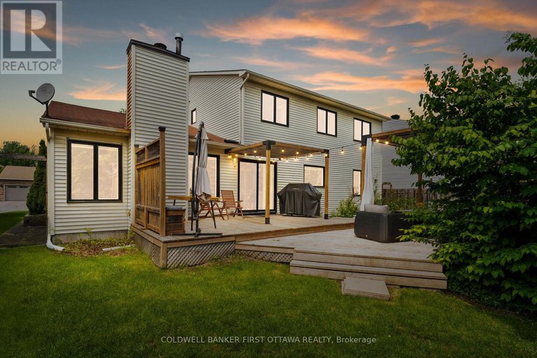 28427469/2722-wyldewood-street/emerald-woodssawmill-creek/ottawa/ontario/K1T2R9_2