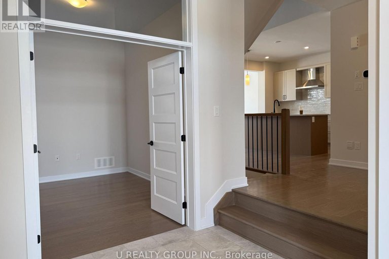 29330724/210-ginebik-way/blossom-parkkemp-parkfindlay-creek/ottawa/ontario/K1X0H4_3