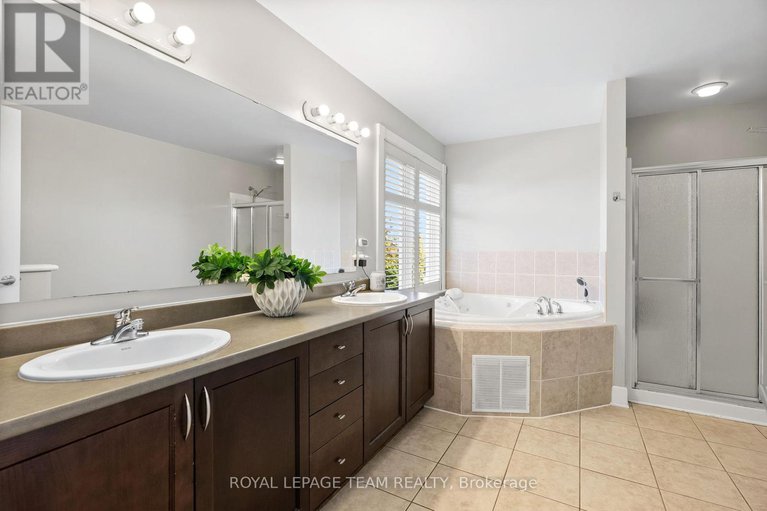 28868427/165-bonnyley-crescent/north-grenville-twp-kemptville-south/north-grenville/ontario/K0G1J0_24