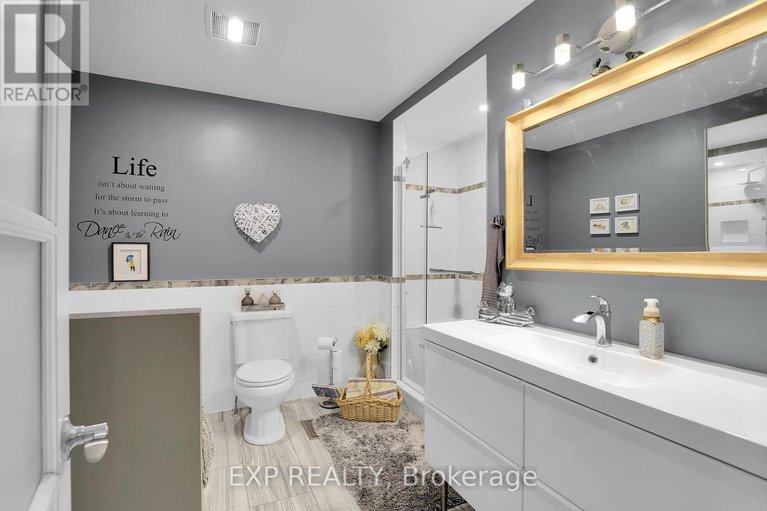 28364340/112-claiborne-way/queenswood-heights-south/ottawa/ontario/K1E3V9_21